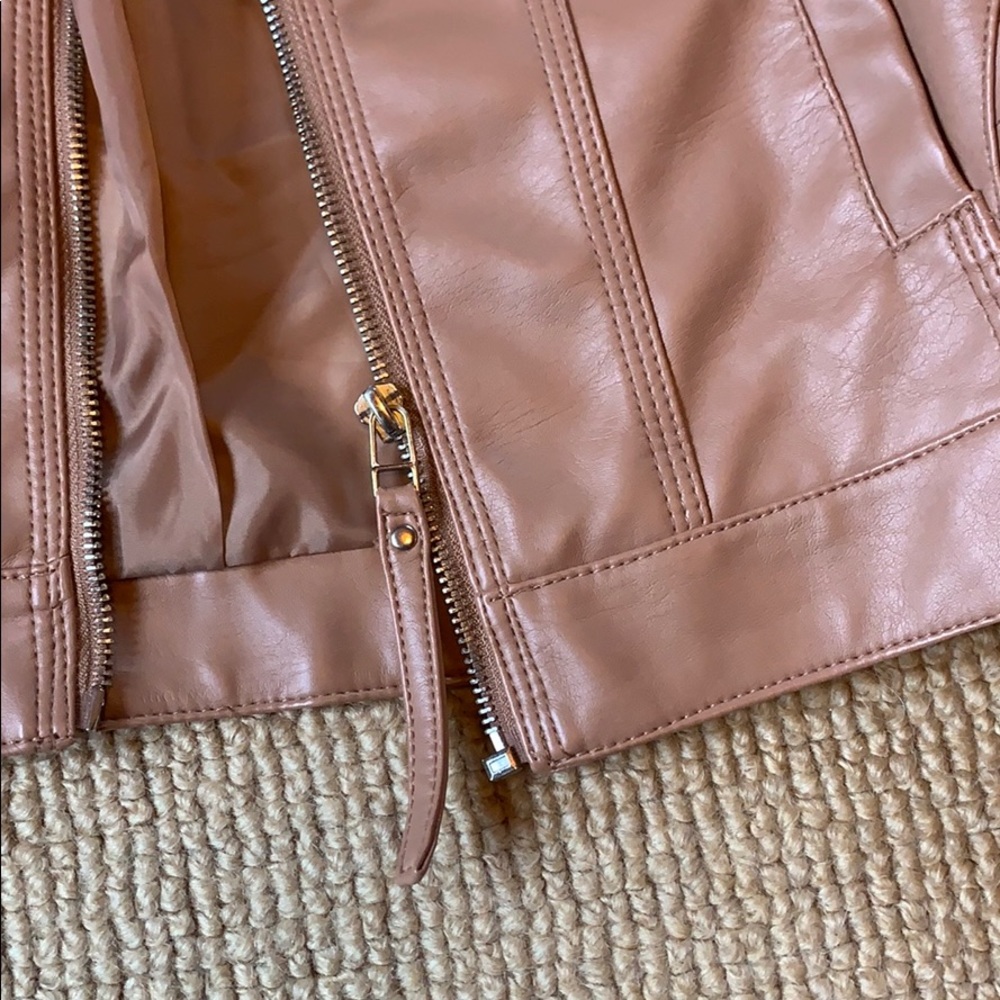 Jacket - Picture 2 of 6